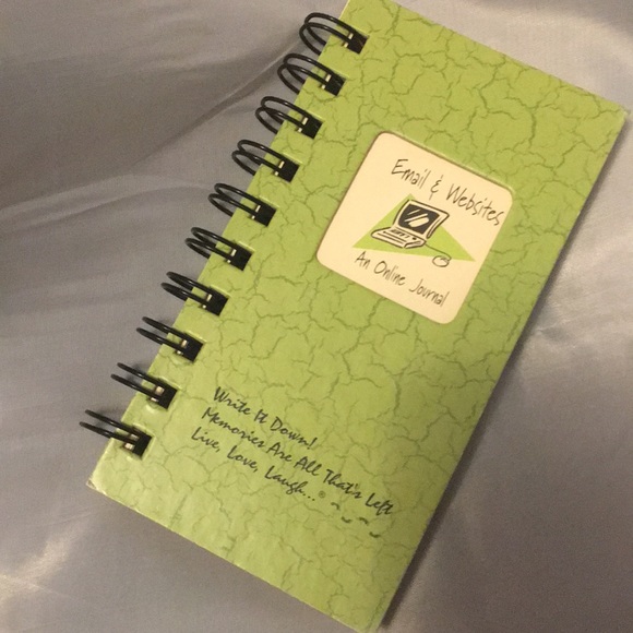 Email and websites passwords online journal - Picture 2 of 10